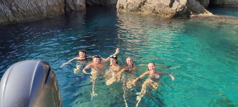 8 hours of Pure Bliss - Private Speedboat Experience - Key Points