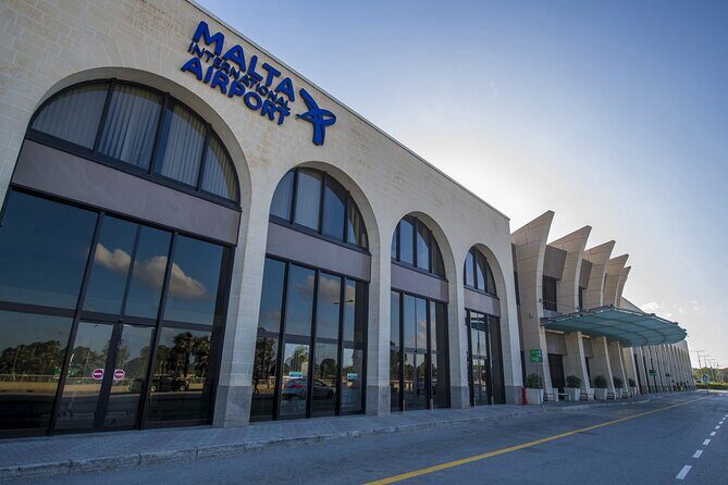 8 Seater Van - Malta International Airport to Hotel/Accommodation - How the Service Works