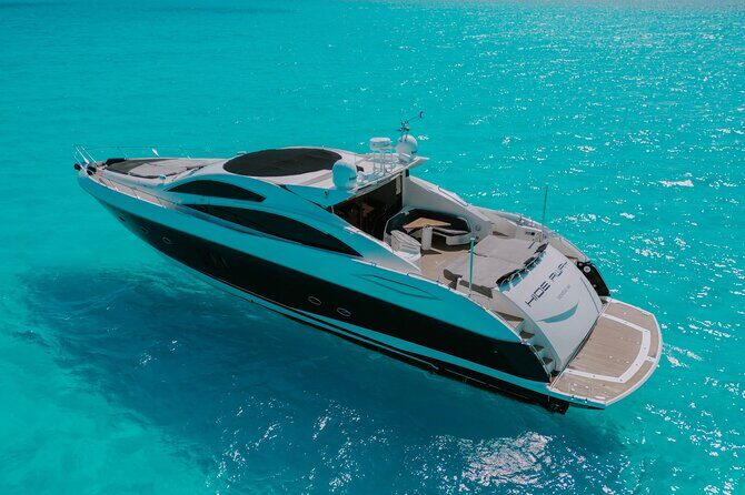82 Feet Mega Yacht Rental up to 15pax in Cancun - The Food and Drinks