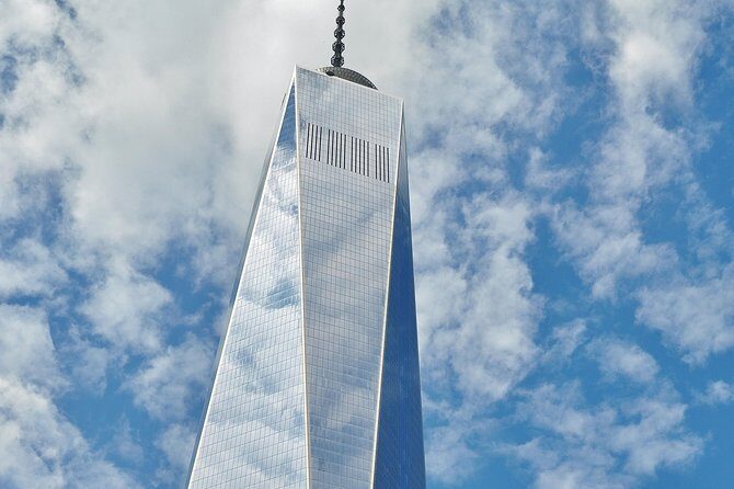 9/11 Memorial, Statue of Liberty and Ellis Island Guided Tour - Exploring the 9/11 Memorial, Statue of Liberty, and Ellis Island Guided Tour