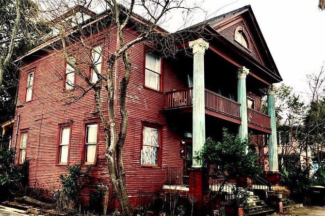 90 Minute Historic Savannah Walking Haunted Bar Pub Crawl - How Do People Feel About It?