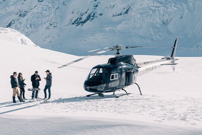 90 Minute private helicopter charter - Picnic amongst the Peaks - Introducing the 90 Minute Private Helicopter Charter – Picnic amongst the Peaks