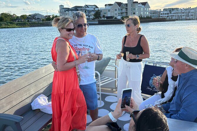 90 Minute Scenic Back Bay Cruise - Key Points