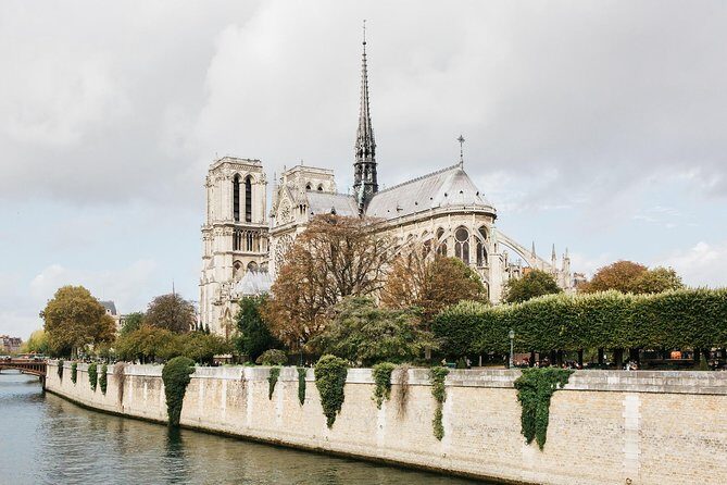 90 Minutes Notre Dame Exterior Semi Private Tour - The Itinerary Breakdown