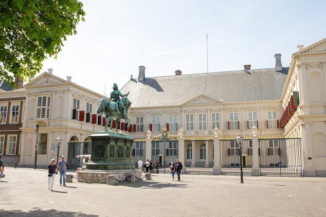 90 minutes Self Guided Walking Tour with puzzles in Den Haag - Who Will Love This Tour?