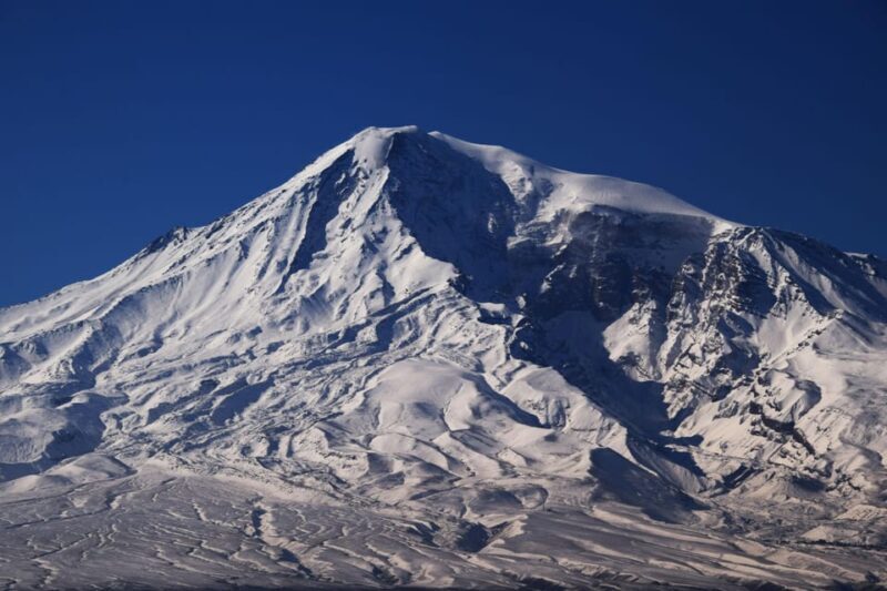 A breathtaking tour of Khor Virap with wine tasting included - Exploring Khor Virap Monastery and Its Significance
