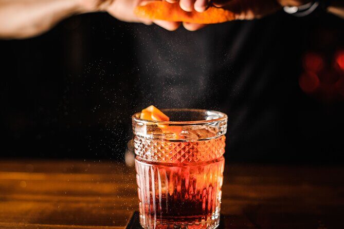 A Cocktail History of Madrid Nightlife - What’s Included & What’s Not