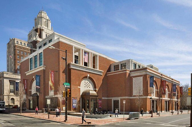 A Complete History of Money and Inflation in the United States - Who Should Consider This Tour?