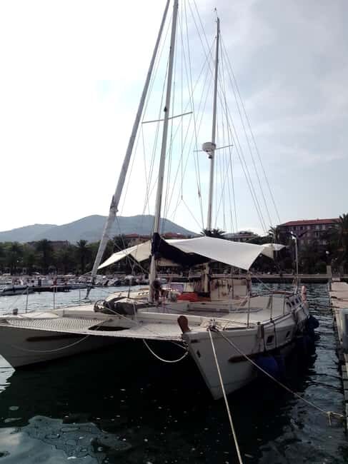 A day sailing in the Gulf of La Spezia on an exclusive classic catamaran - An In-Depth Look at the Day on the Water