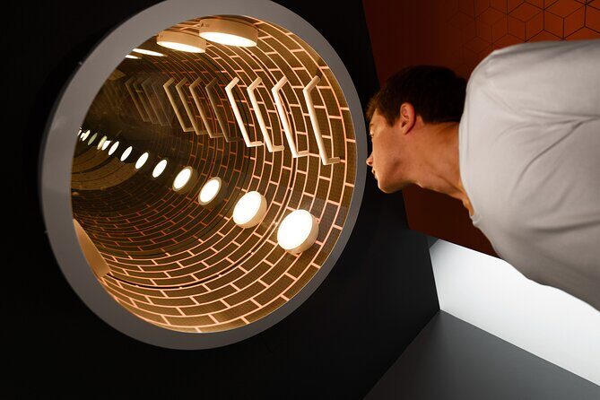 A Fantastic Visit To The Museum Of Illusions Seville - The Sum Up