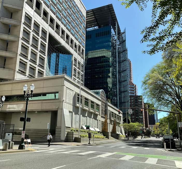 A Guided Walking Tour of Vibrant Downtown Portland - The Sum Up