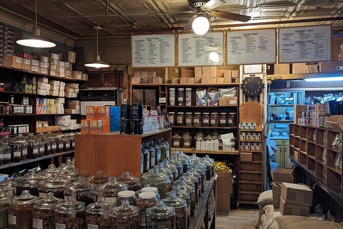 A Half Day Walk Between the Skyscraper Clusters of Manhattan - Key Points