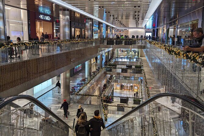 A Half Day Walk Between the Skyscraper Clusters of Manhattan - Starting Point: Hudson Yards and the High Line