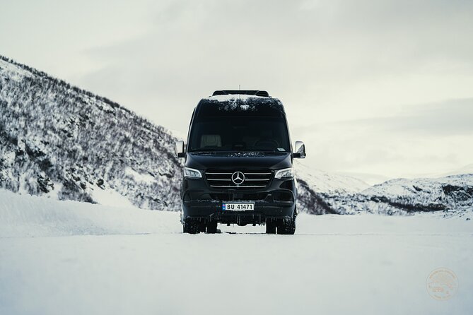 Minibus Northern Lights Chase with Photography from Tromsø - The Guides Make This Tour What It Is