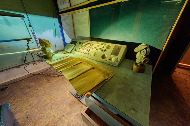 A Journey Through Abandoned Wonders - Tbilisi Urbex Tour - The Experience from a Traveler’s Perspective