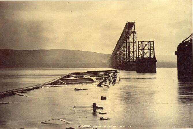 A life less narrow, the Genius of Harry Potter & Edinburgh Castle - Meeting Point and First Impressions