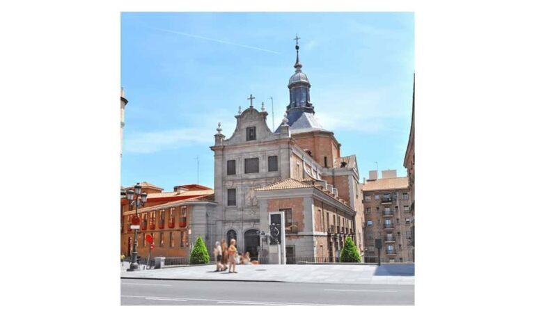 A more complete and fun audio-guided tour with an urban tuk-tuk - The route in detail: What you can expect