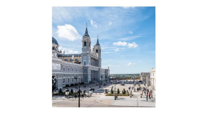 A more complete and fun audio-guided tour with an urban tuk-tuk - What’s the value here?