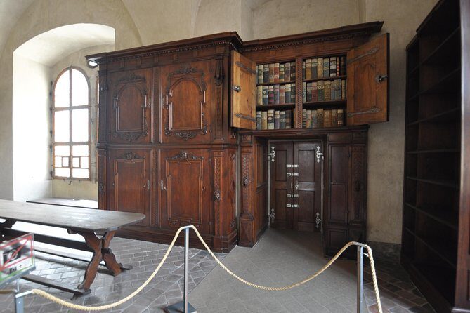 A Private Prague Castle & Interior Tour - How the Tour Feels in Practice