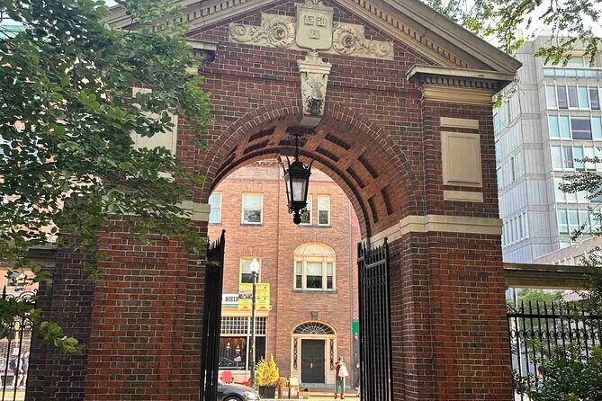 A Self-Guided Harvard University Walking Tour - FAQs