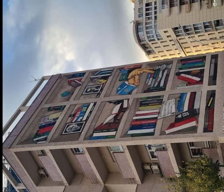 A short walking tour showing all in Tirana - Key Points