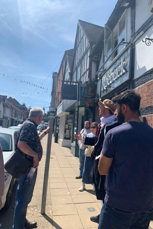 A tour of Warwick with Queen Elizabeth's secret lover - What to Expect from the Warwick Tour with Robert Dudley