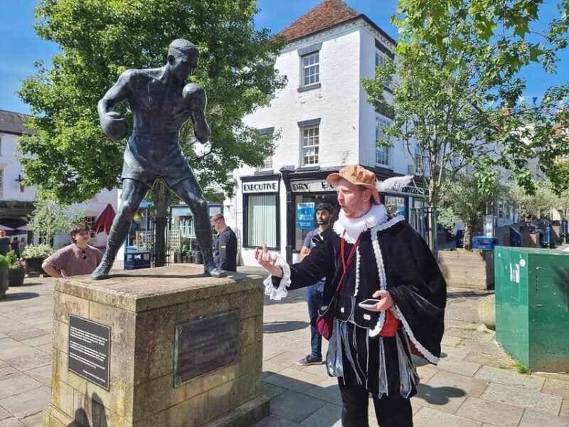 A tour of Warwick with Queen Elizabeth's secret lover - Who Should Consider This Tour?