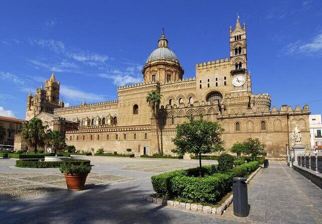 A walk among the monuments and markets of Palermo - Key Points