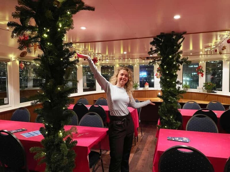 Aarhus: Christmas Harbor Cruise with Local Guide - What to Expect on the Christmas Harbor Cruise