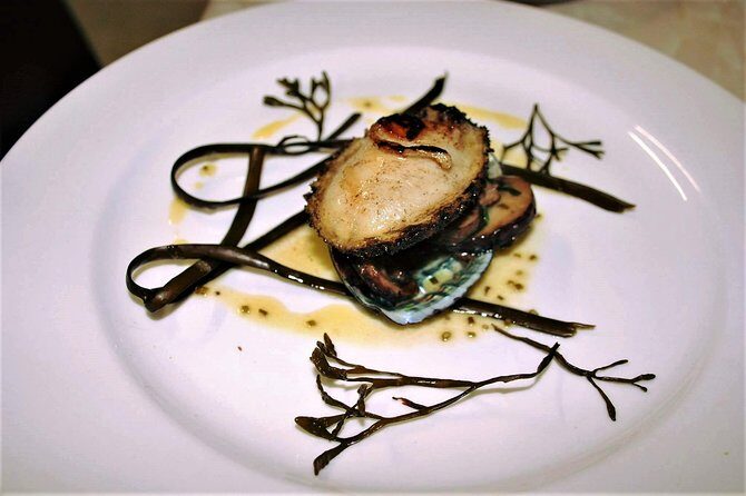 Abalone farm tour and tasting with coastal seaweed walk. Guided. 2 hours - Exploring the Abalone Farm and Coastal Seaweed Walk