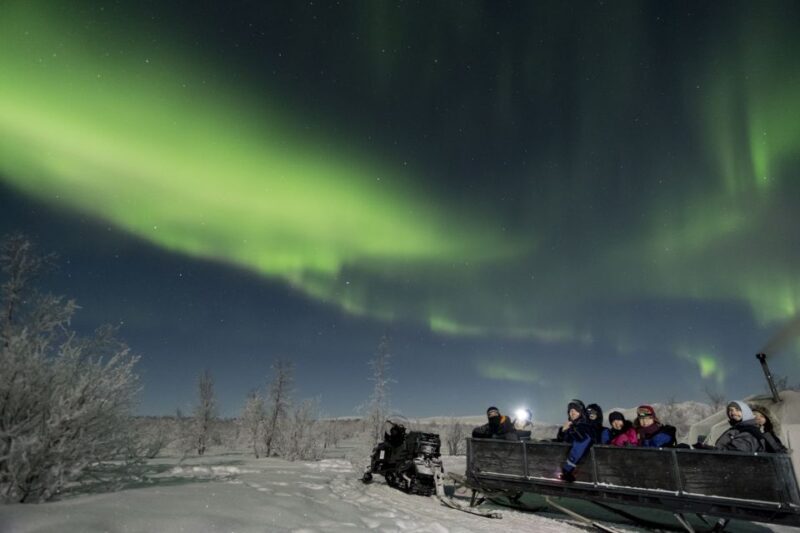 Abisko: National Park Northern Lights Photo Tour - Exploring the Experience