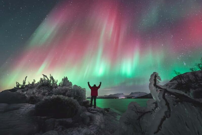 Abisko: Private Northern Lights Tour with Photos - Key Points