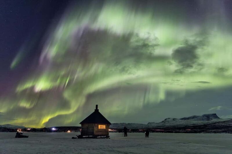 Abisko: Private Northern Lights Tour with Photos - What to Expect from the Tour