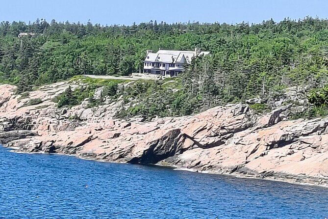 Acadia National Park Bass Harbor Lighthouse Private Driving Tour - An Honest Look at the Acadia National Park Bass Harbor Lighthouse Private Driving Tour