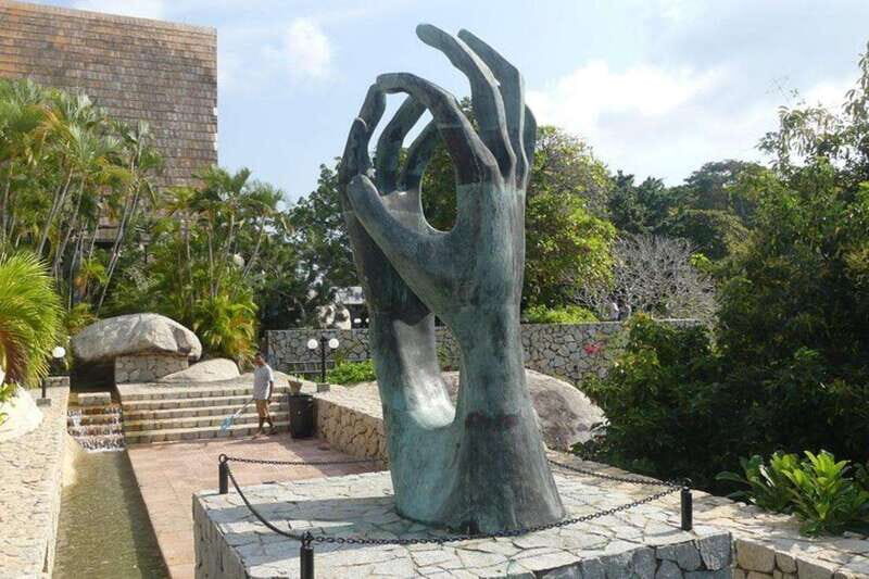 -Acapulco: 4Hrs City Tour w/Peace Chapel and Mural of Diego - In The Sum Up