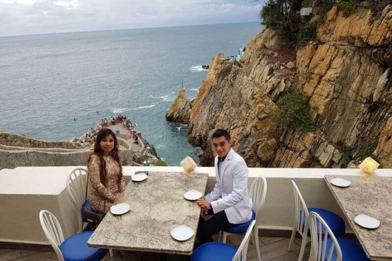 -Acapulco: High Cliff Divers Show + Sunset/Different Options - Key Points