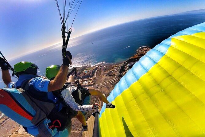 Acrobatic Paragliding Tandem Flight above south Tenerife - What to Expect from Your Tenerife Paragliding Experience