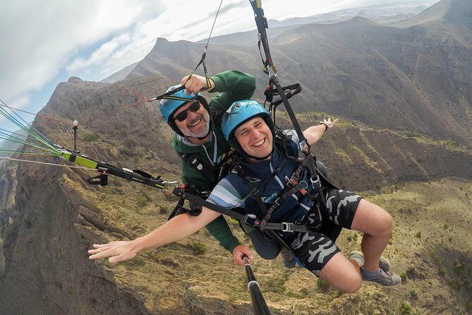 Acrobatic Paragliding Tandem Flight in Tenerife South - Practical Tips for Your Flight