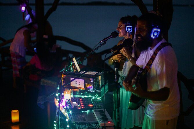 Activity with Cacao Dance Headphones in Bacalar Lagoon - A Review of the Activity with Cacao Dance Headphones in Bacalar Lagoon
