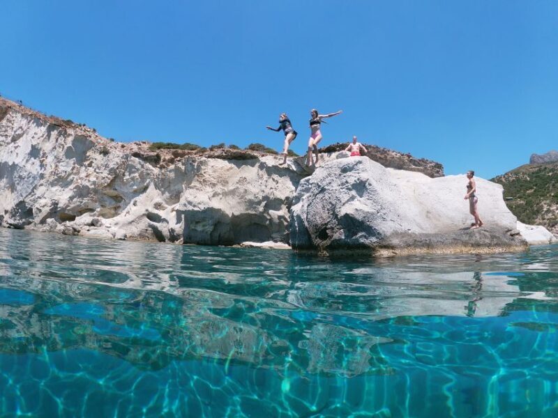 Adamantas: Milos Sightseeing Sailboat Cruise - FAQ