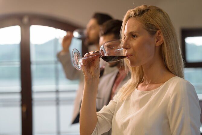 Adelaide 2-Hour BBQ Boat Hire for 3-6 People - FAQ