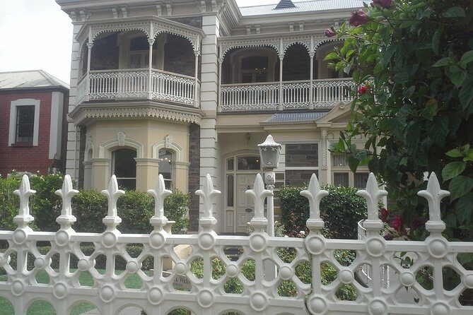 Adelaide Walking Tour: East End Escapade - Key Points