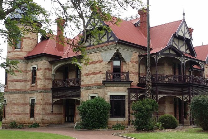 Adelaide Walking Tour: Hills, Squares and Parklands - A Walk Through North Adelaide’s Architectural and Historic Gems