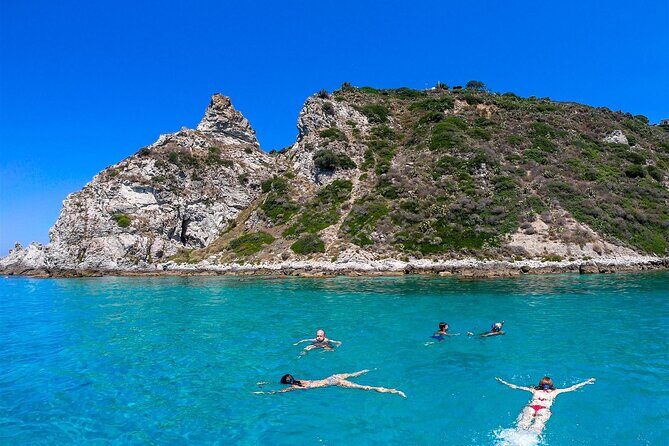 Adventure and nature! Exciting group tour by dinghy. - Who Should Consider This Tour?