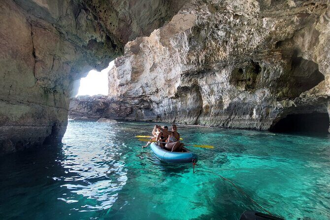 Adventure to the caves by canoe - What to Expect from the Adventure to the Caves by Canoe