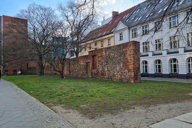 Adventurous Berlin with Street Art and Medieval History - FAQ
