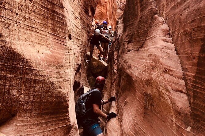 Adventurous Canyoneering Slot Canyon (Small Group) - FAQ