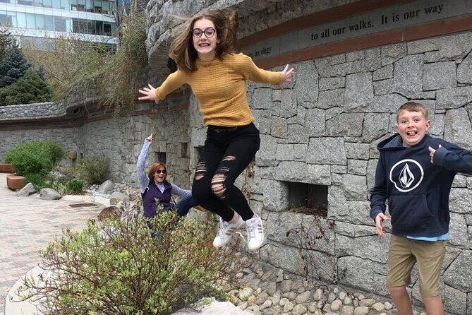 Adventurous Scavenger Hunt in Kansas City by Zombie Scavengers - Key Points