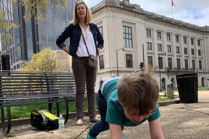 Adventurous Scavenger Hunt in Lincoln by 3Quest Challenge - Exploring Lincoln with the 3Quest Challenge: A Honest Look