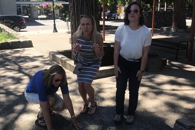 Adventurous Scavenger Hunt in Pensacola by 3Quest Challenge - Discovering the Details of the 3Quest Challenge in Pensacola